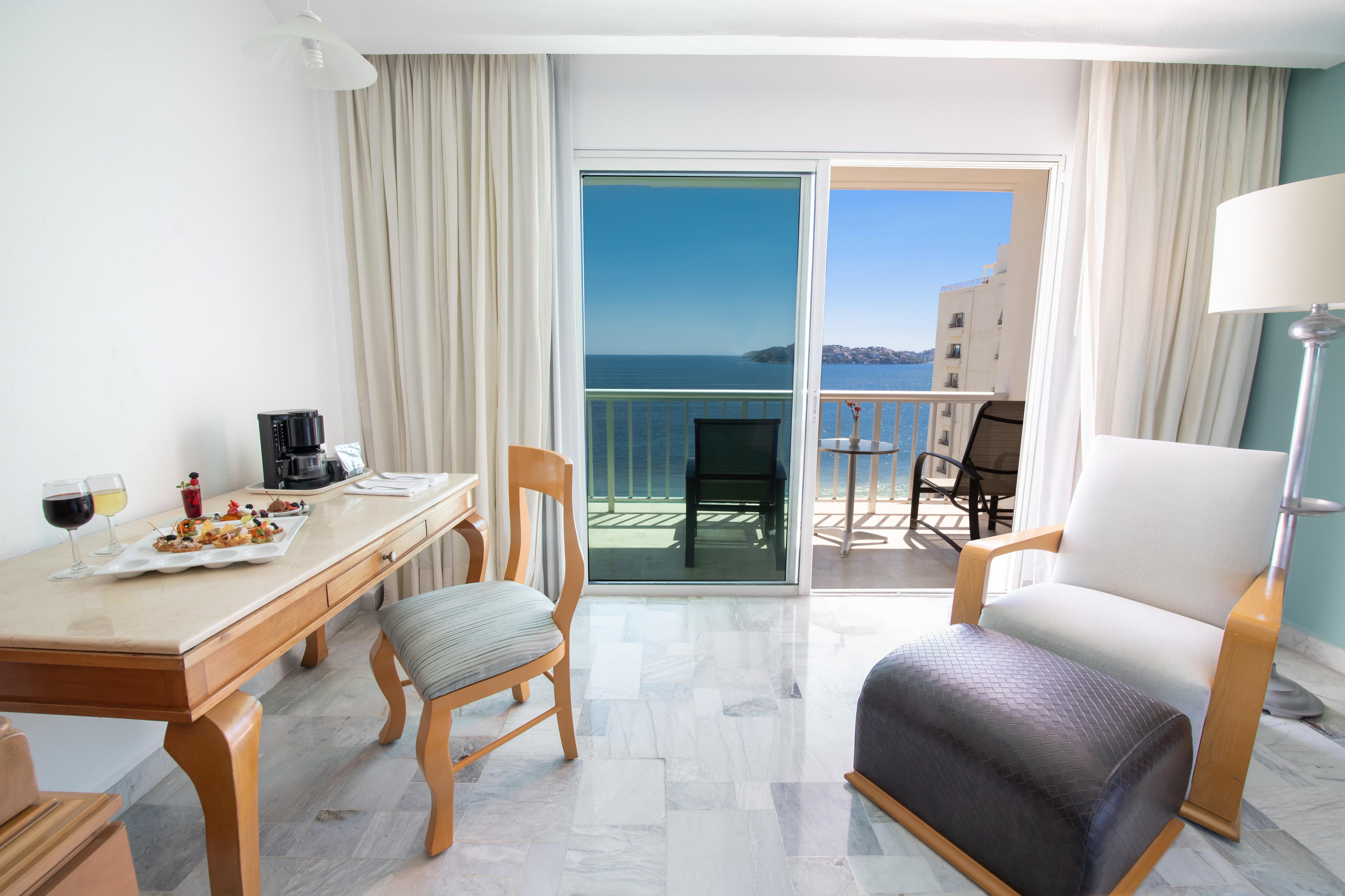 Emporio Acapulco Hotel Ngoại thất bức ảnh A room at the hotel