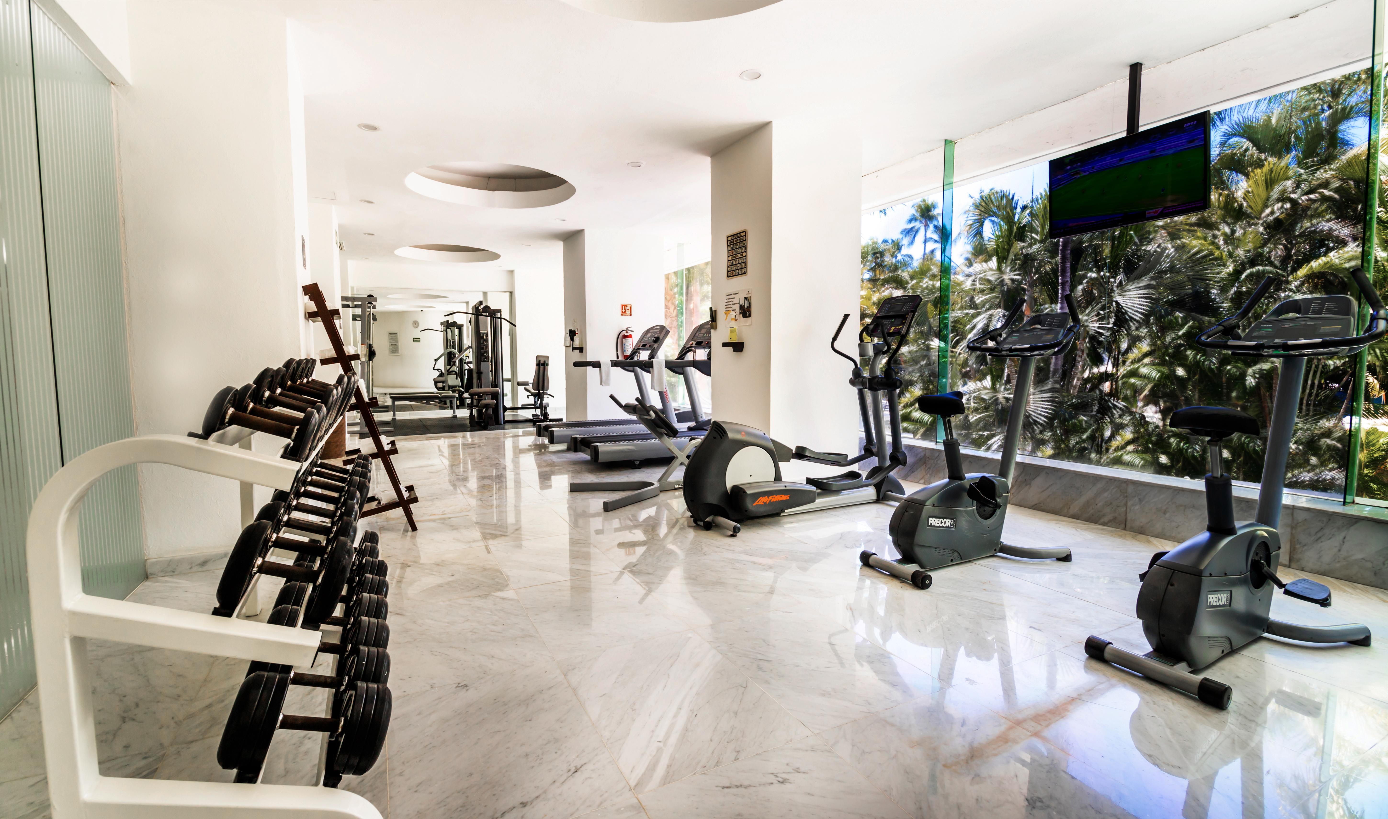 Emporio Acapulco Hotel Ngoại thất bức ảnh The gym at the hotel