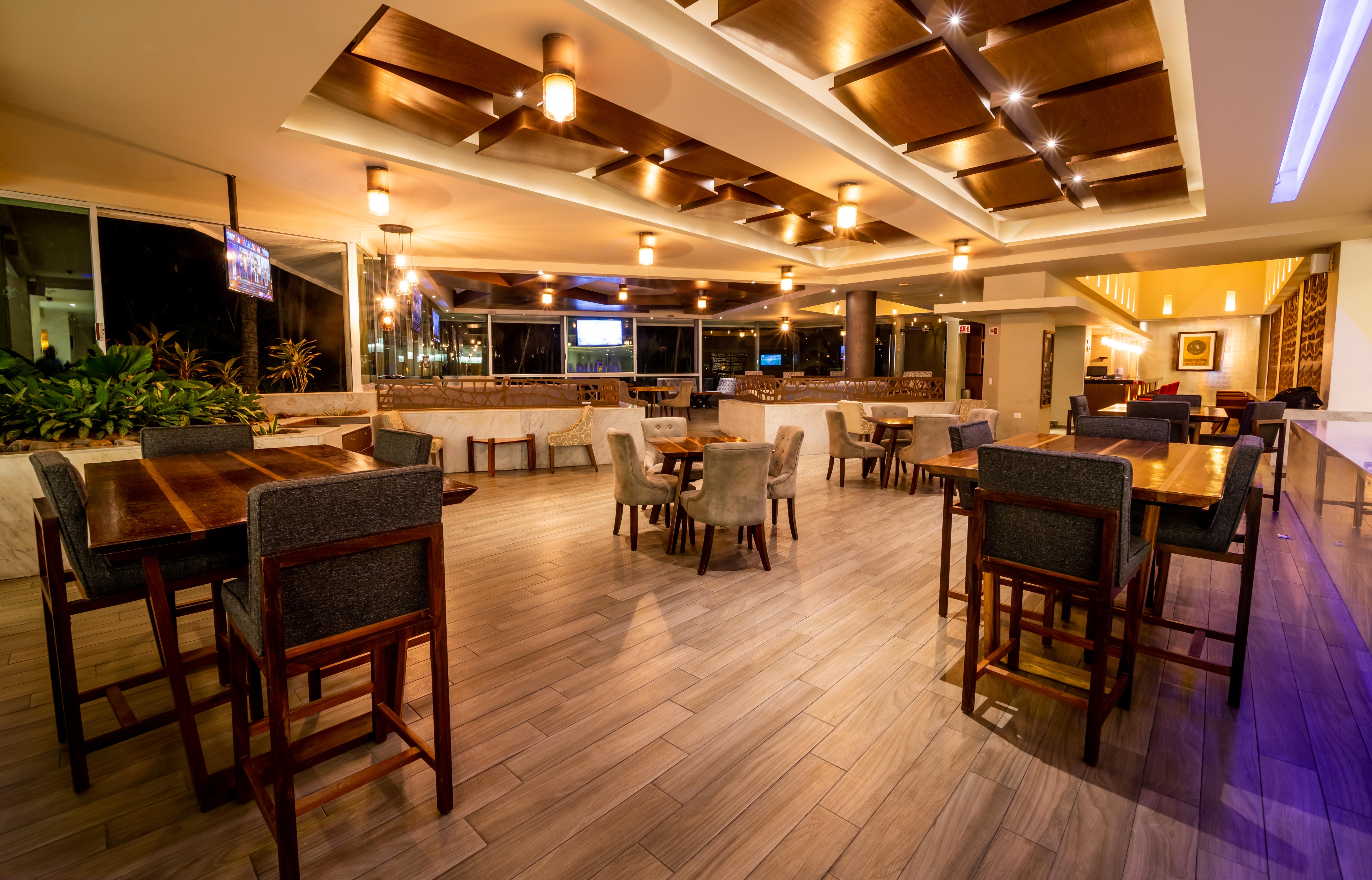 Emporio Acapulco Hotel Ngoại thất bức ảnh The restaurant at the 1016 Fisher Mall